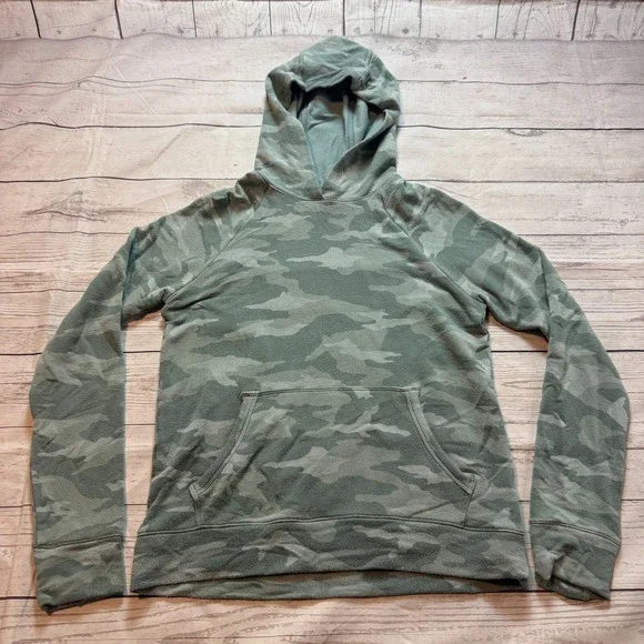 Athleta Girl Sweatshirt Hoodie Long Sleeve Green Camo Youth Girls Size Large 12 - Picture 1 of 11